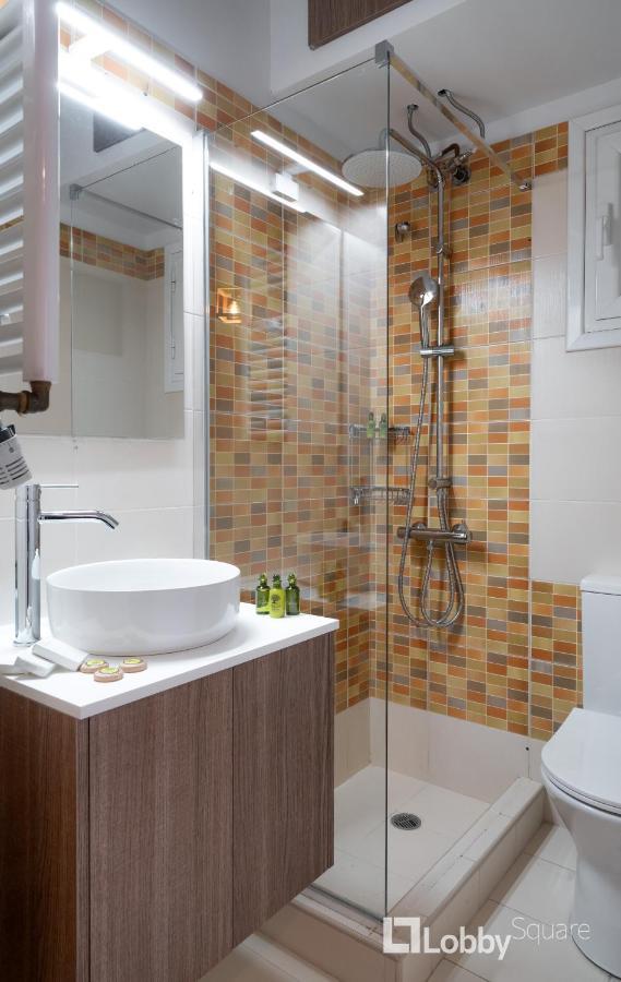 Herod Apartment By Lobbysquare Aten Exteriör bild
